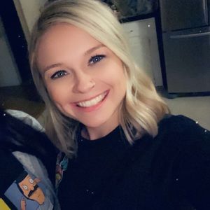 Meet your Posher, Lenora